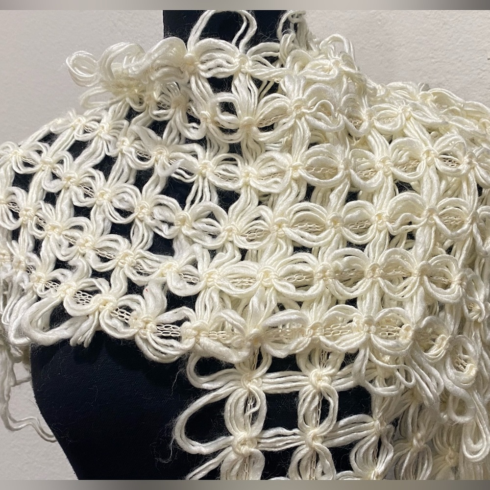 New-Delicate Ivory Scarf with Tassels, OS